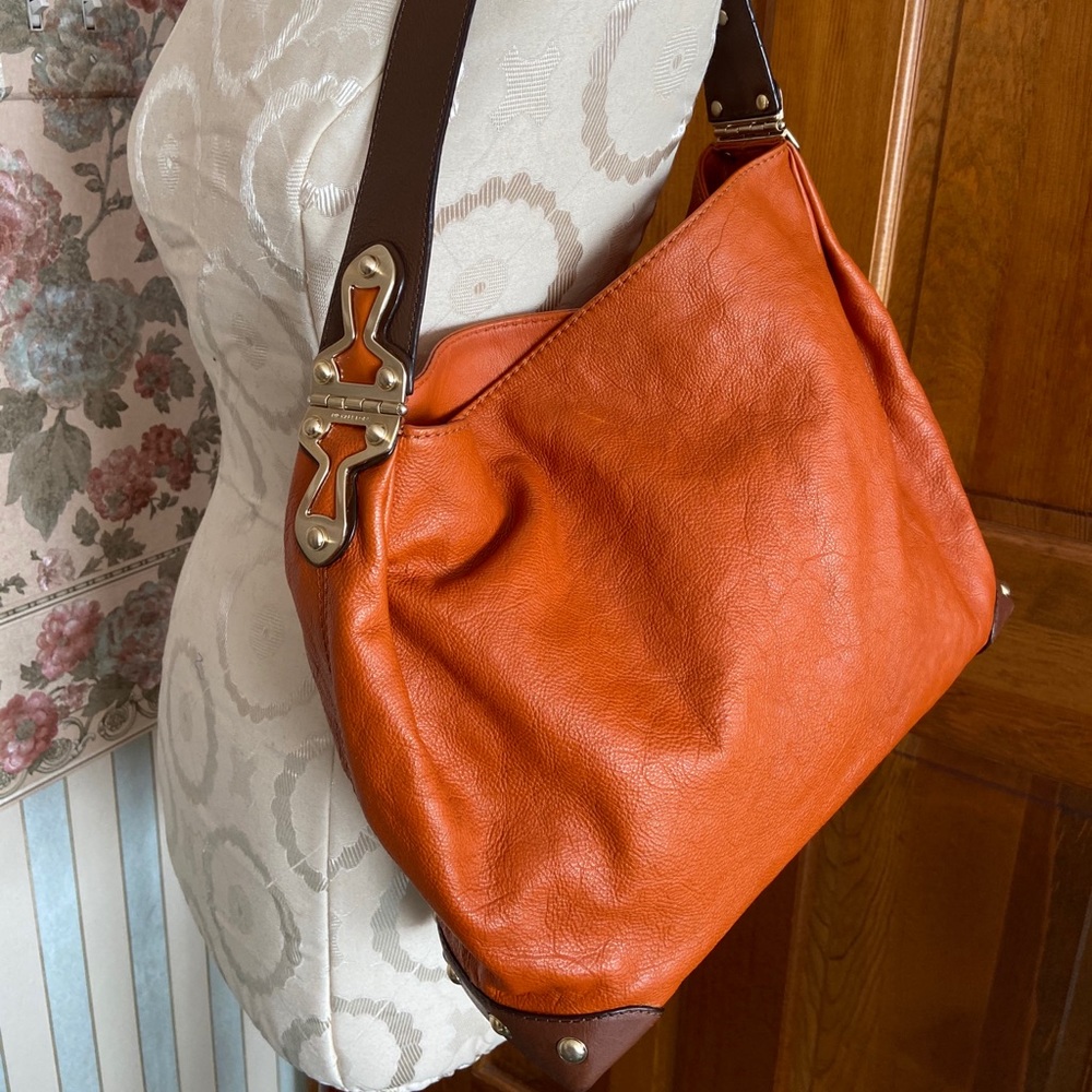 Michael Kors leather shoulder bag